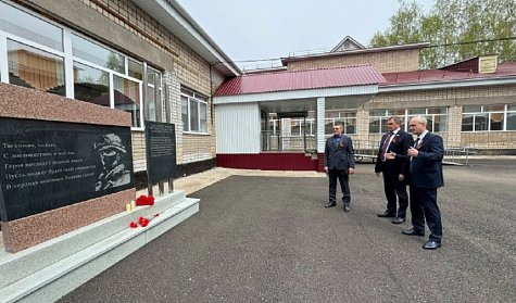 В Тюльганском лицее появится мемориал памяти погибшим выпускникам